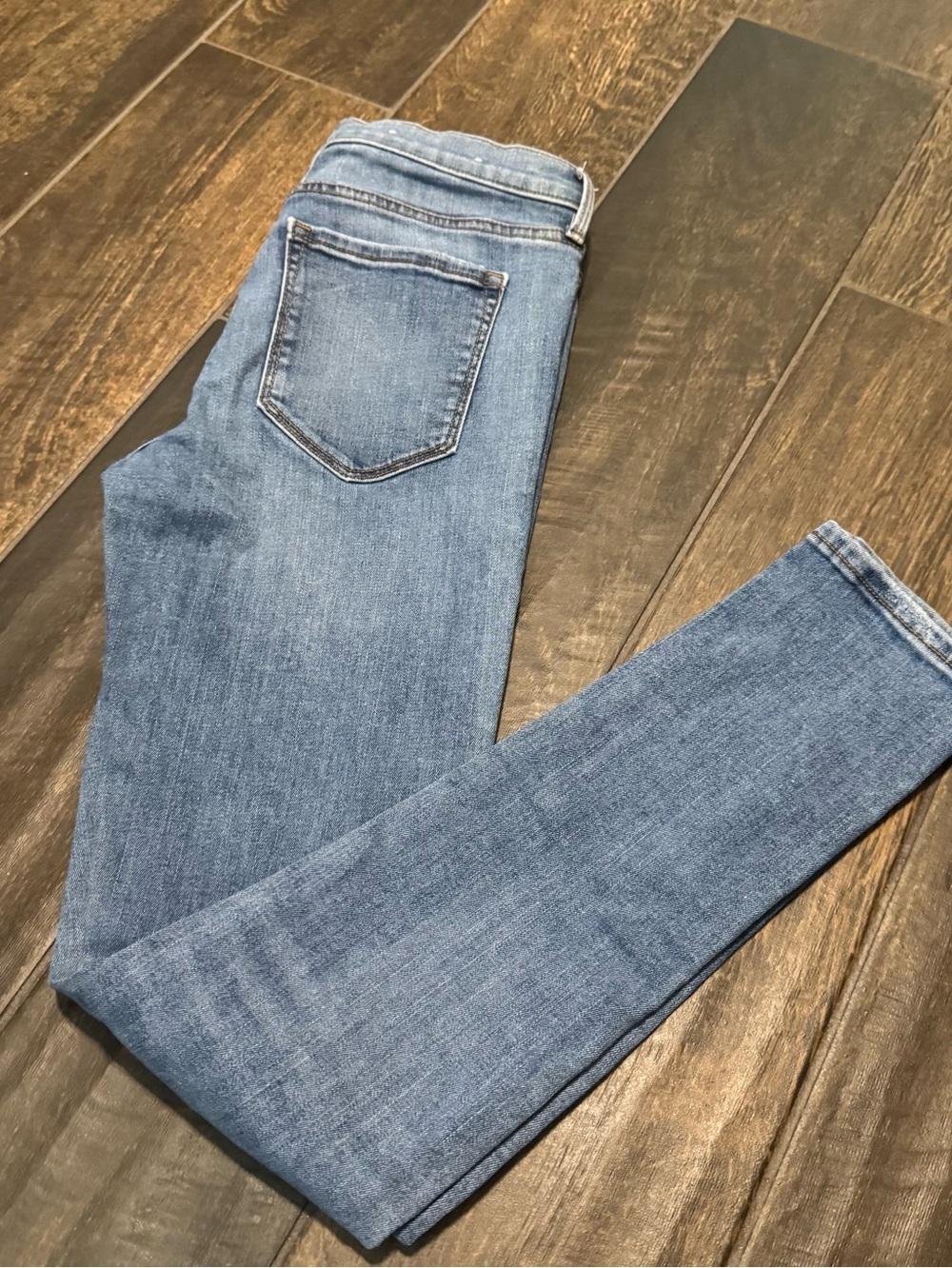 EUC Banana Republic Distressed Skinny Jeans